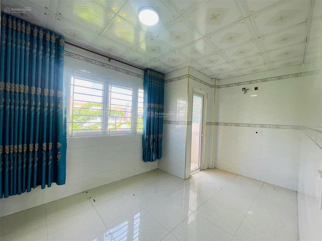 Bán shophouse 3 tầng full nội thất tại oasis city