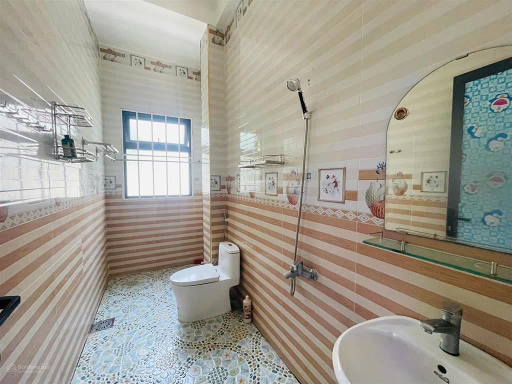 Bán shophouse 3 tầng full nội thất tại oasis city