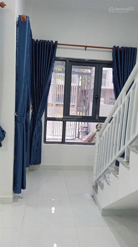 Nhà liên kế vườn hoàn thiện sẵn tại kđt oasis city