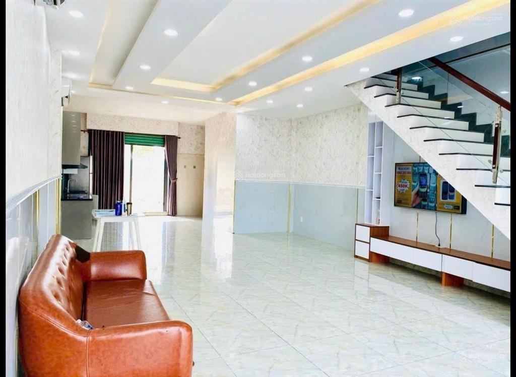 Shophouse trục chính hướng vành đai 4