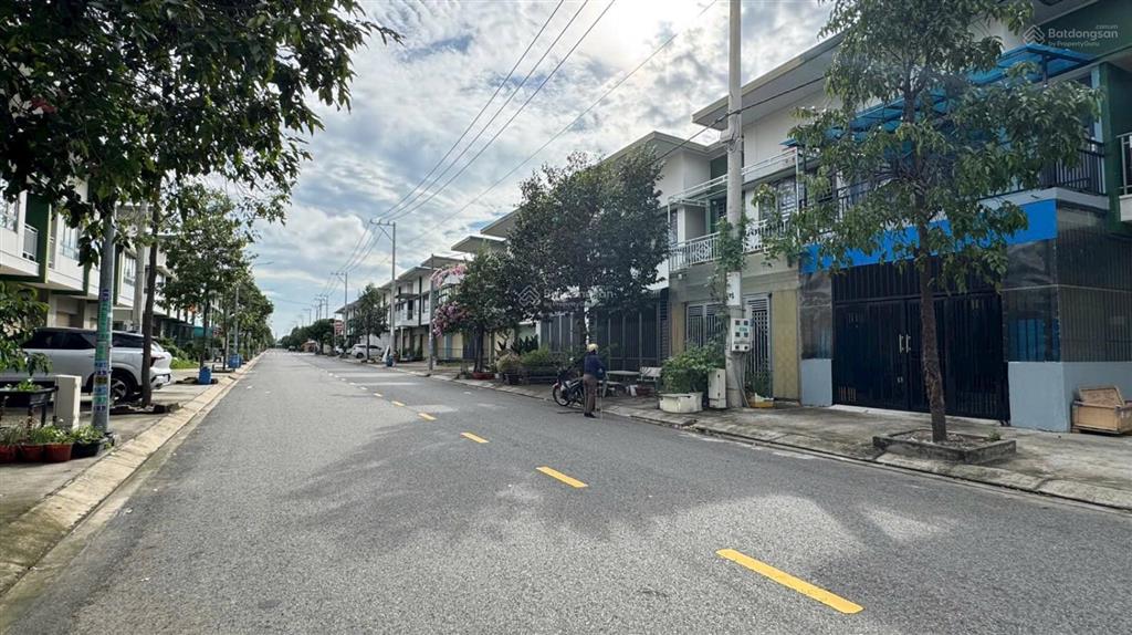 Shophouse oasis chỉ thanh toán 500tr nhận nhà
