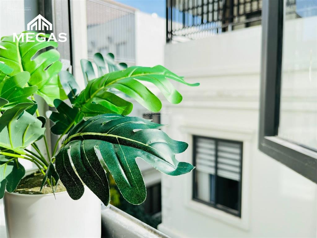 Phòng full nội thất  siêu rộng ánh sáng tốt  ngay mai chí thọ, quận 2