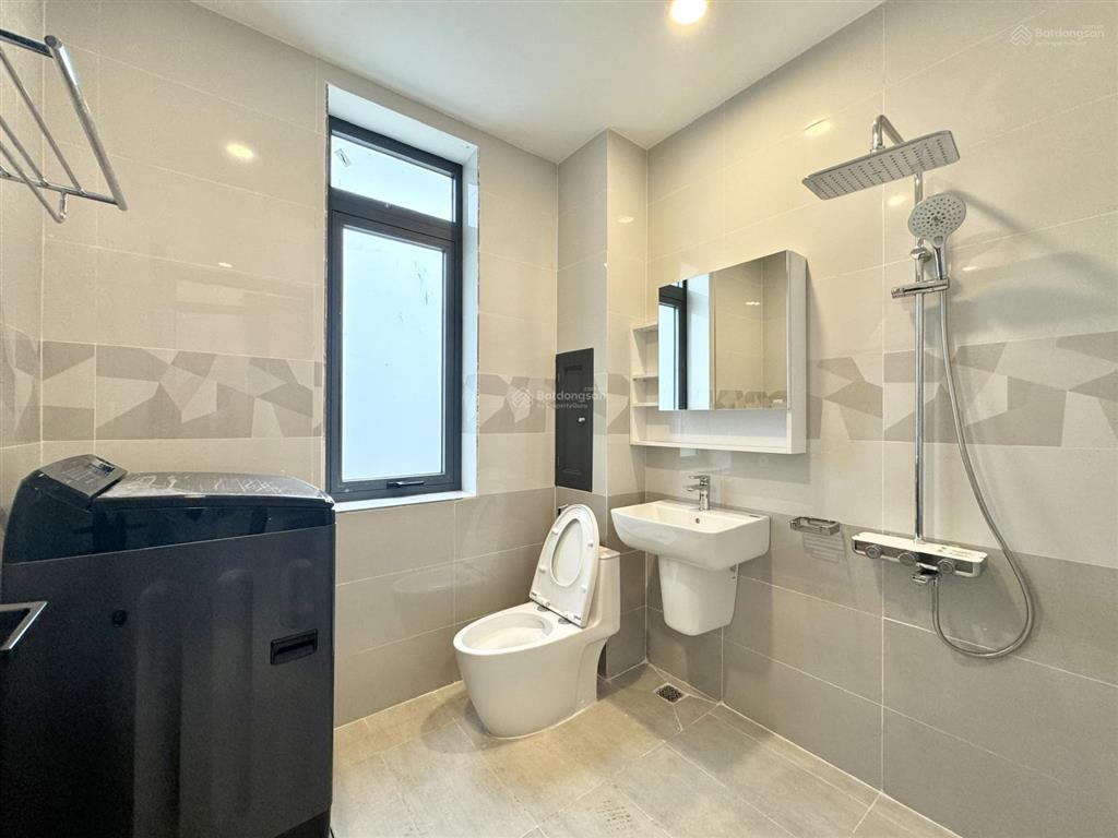 Cho thuê phòng 40m2 full nội thất tại cát lái, quận 2