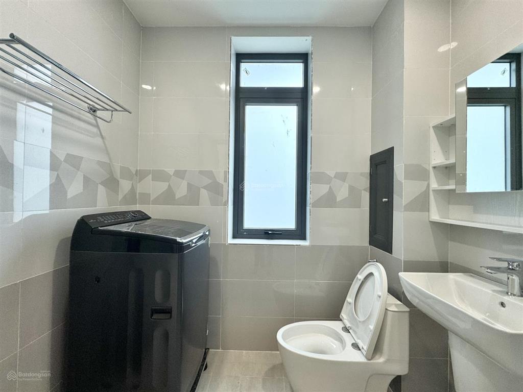 Cho thuê phòng 40m2 full nội thất tại cát lái, quận 2