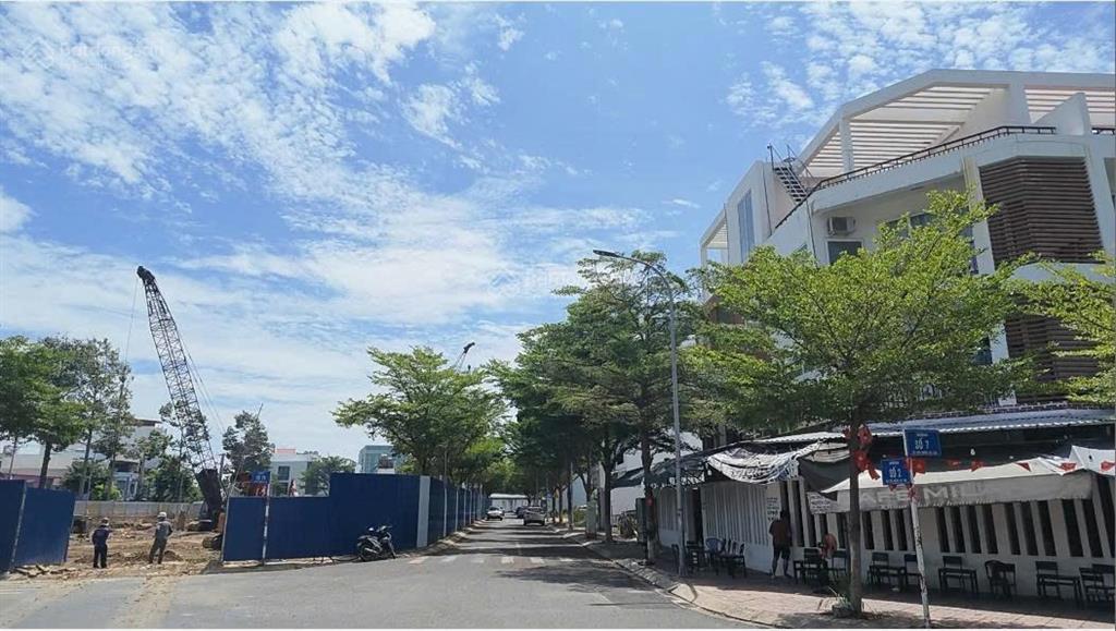 Đất kđt mipeco nha trang đối diện chung cư đang xây