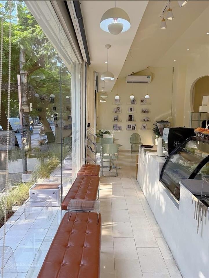 Sang nhượng toàn bộ quán cafe căn góc 2 mặt tiền đặng thuỳ trâmbình thạnh, cách đh văn lang 300m
