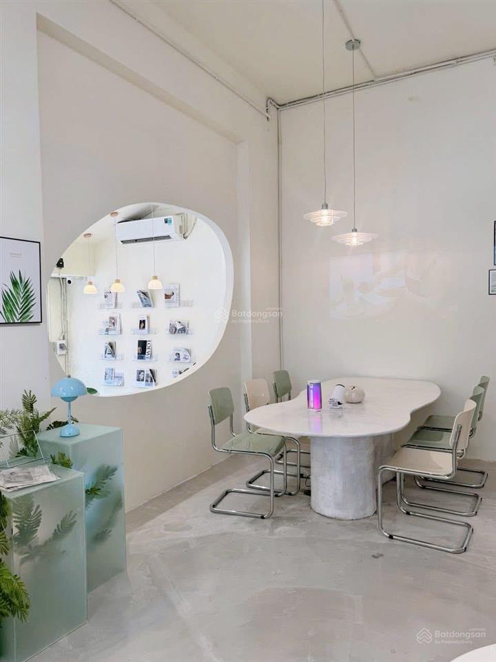 Sang nhượng toàn bộ quán cafe căn góc 2 mặt tiền đặng thuỳ trâmbình thạnh, cách đh văn lang 300m