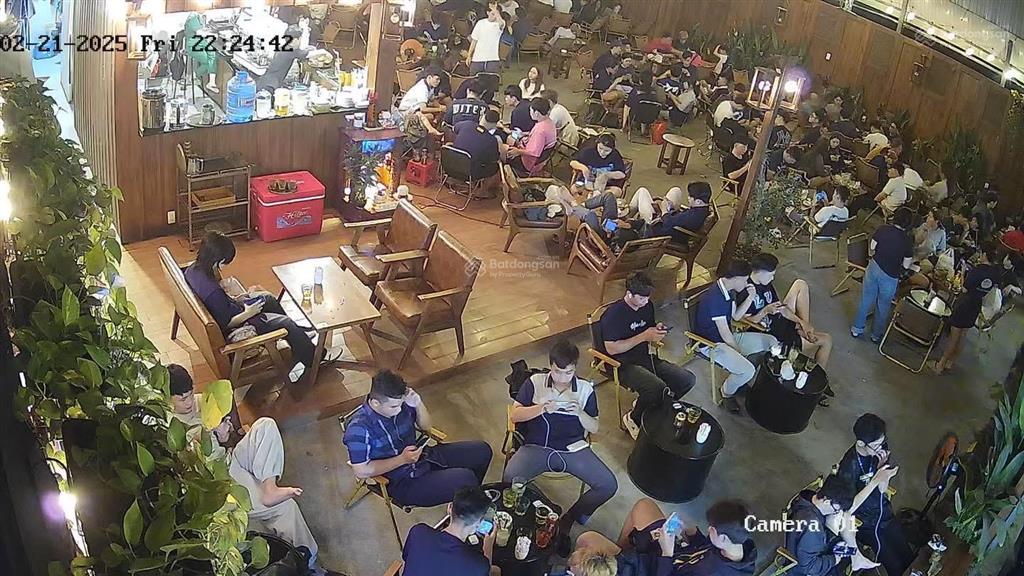 Sang quán cafe 400m2 liền kề tân kỳ tân quý bình tân, mặt bằng 45tr/tháng, lợi nhuận trên 100tr/th