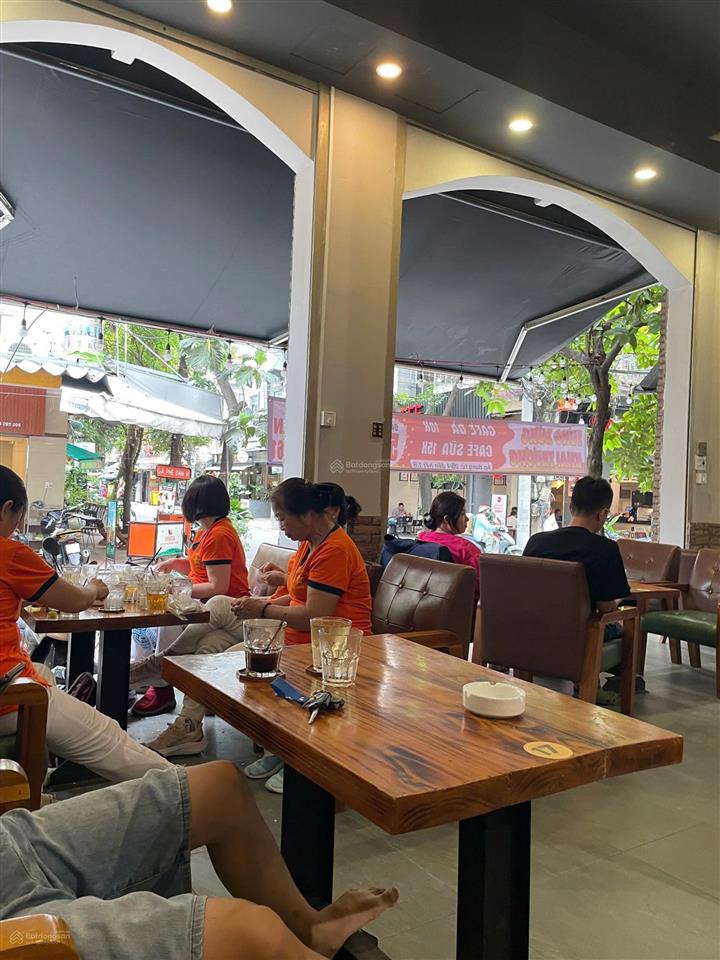 Sang nhượng quán cafe căn góc 9x9 trương hoàng thanhkhu dân cư k300tân bình, mặt bằng chỉ 18tr
