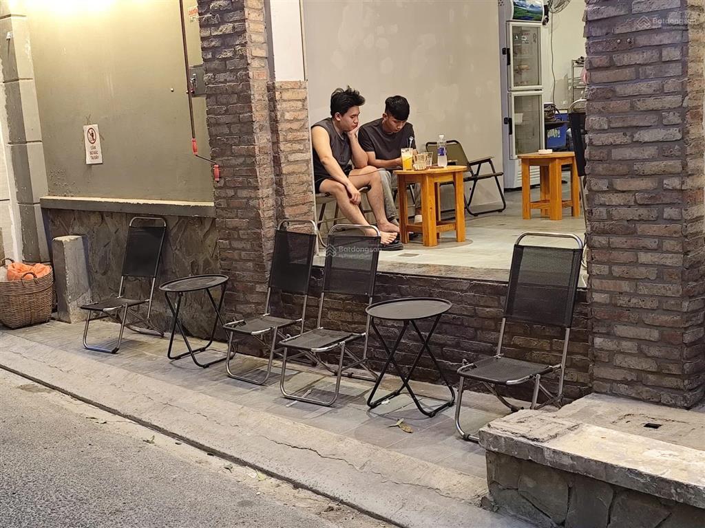 Sang nhượng quán cafe căn góc 9x9 trương hoàng thanhkhu dân cư k300tân bình, mặt bằng chỉ 18tr