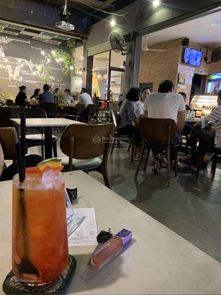 Sang quán cafe 300m2 căn góc lê đức thọgò vấp, doanh thu cao, lợi nhuận ổn định