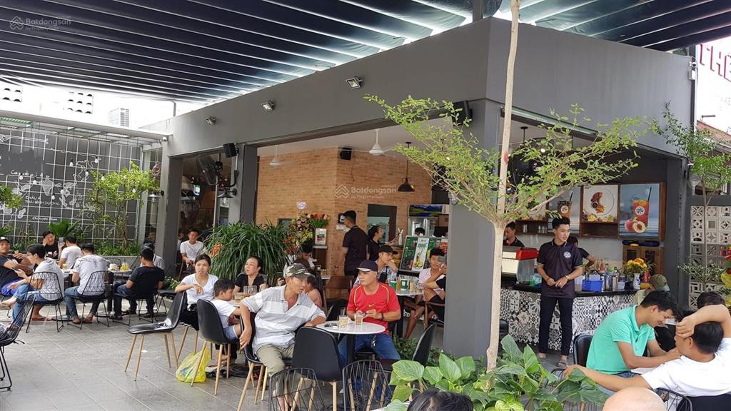 Sang quán cafe 300m2 căn góc lê đức thọgò vấp, doanh thu cao, lợi nhuận ổn định