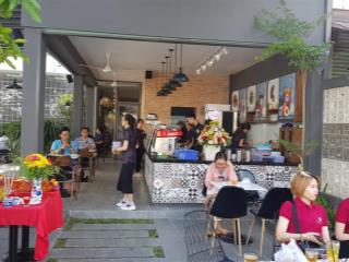 Sang quán cafe 300m2 căn góc lê đức thọgò vấp, doanh thu cao, lợi nhuận ổn định