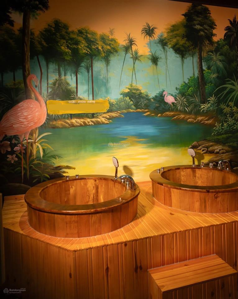 Sang tiệm massage 600m2 mặt tiền trần thủ độ  tân phú, tiệm mở 2 năm lượng khách quen ổn định