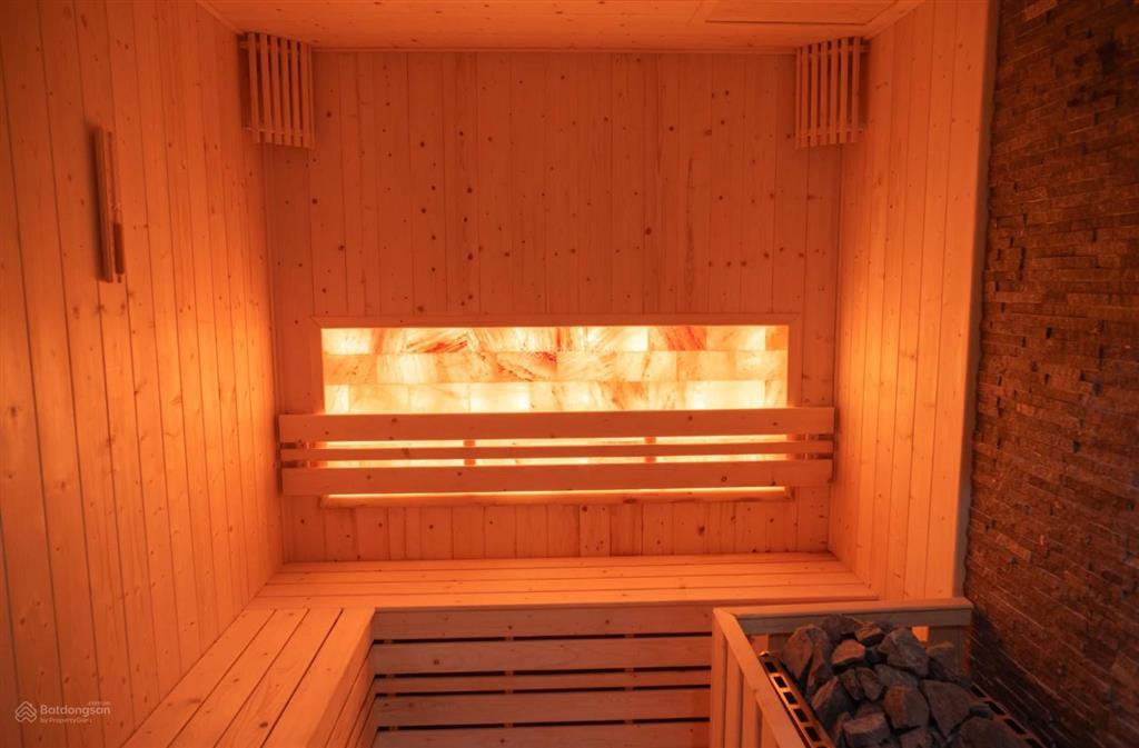 Sang tiệm massage 600m2 mặt tiền trần thủ độ  tân phú, tiệm mở 2 năm lượng khách quen ổn định