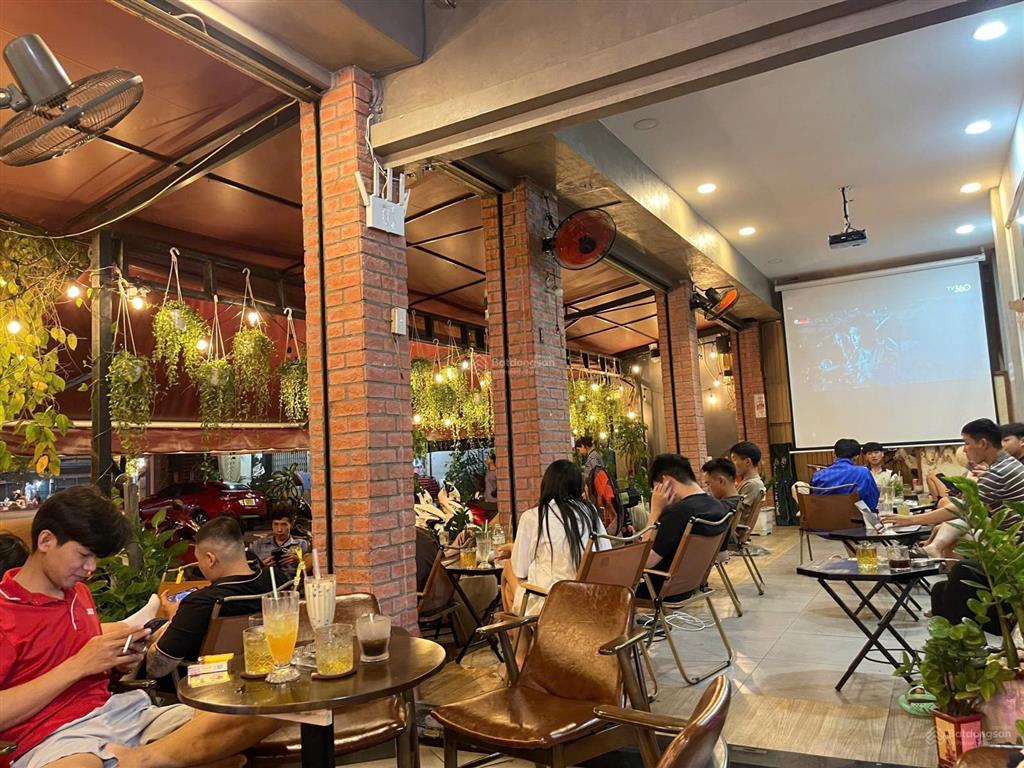 Sang quán cafe 12x20 căn góc khu đồng đen, gần rạp phim galaxy tân bình, lợi nhuận ổn định