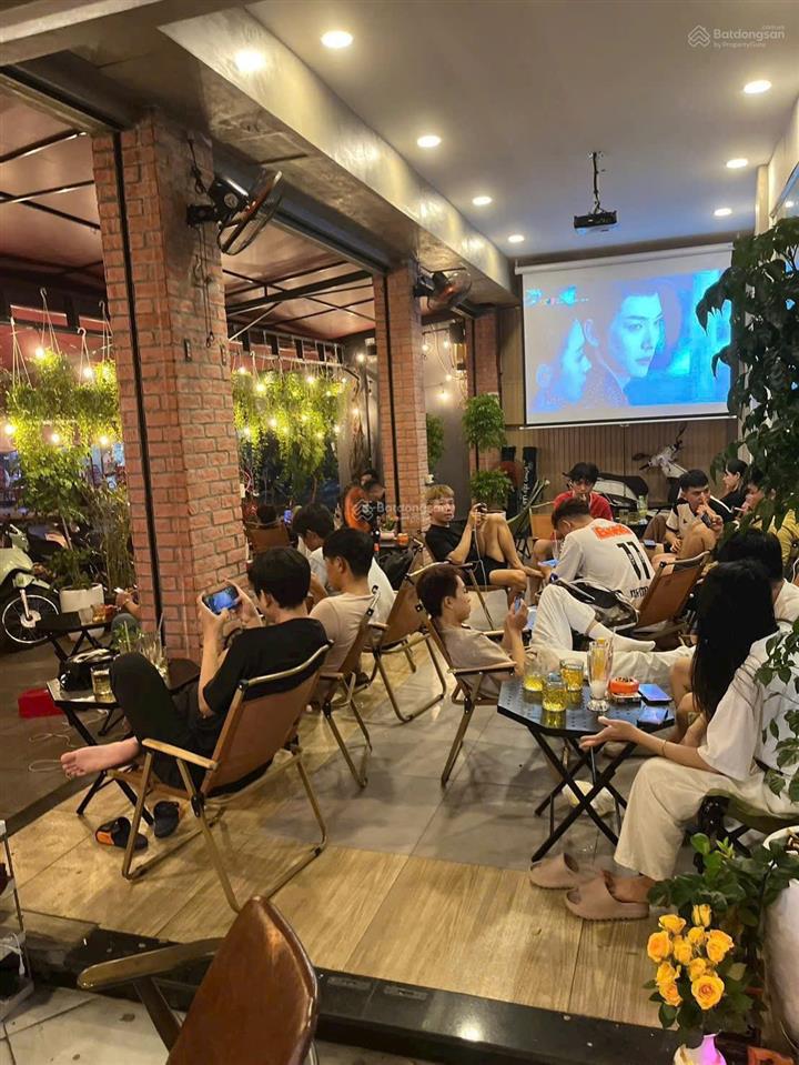 Sang quán cafe 12x20 căn góc khu đồng đen, gần rạp phim galaxy tân bình, lợi nhuận ổn định
