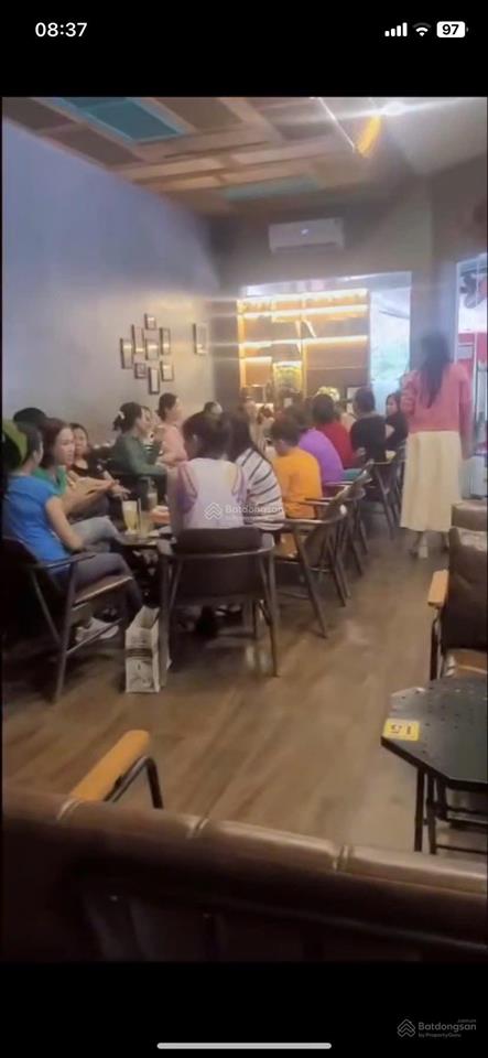 Sang quán cafe 12x20 căn góc khu đồng đen, gần rạp phim galaxy tân bình, lợi nhuận ổn định