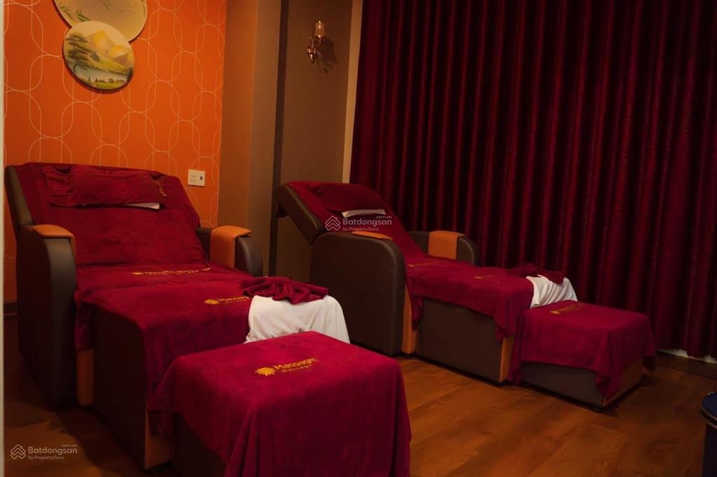 Sang tiệm massage cao cấp 600m2 mặt tiền trần thủ độ  tân phú tiền thuê chỉ 35tr lượng khách đông