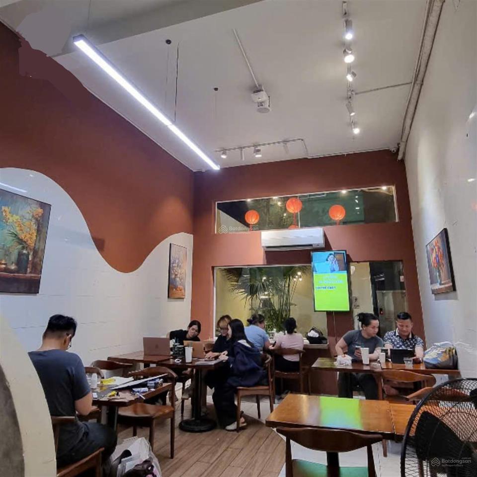 Sang quán cafe máy lạnh 24h mặt tiền ngang 16m út tịch, tân bình, lợi nhuận 70100tr/tháng