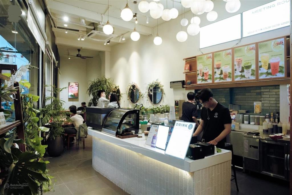 Sang quán cafe máy lạnh 24h mặt tiền ngang 16m út tịch, tân bình, lợi nhuận 70100tr/tháng