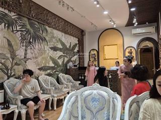 Sang nhượng tổ hợp spa  massage  nail mặt tiền lê thị riêng, quận 1, lợi nhuận trên 100tr/tháng