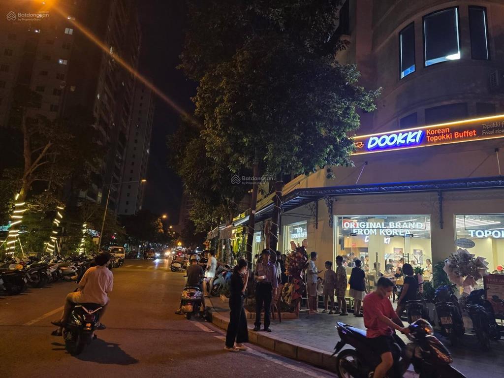 Cho thuê lô góc mặt phố nguyễn thị định  thanh xuân  220m2  3 tầng  alo 0396 835 ***