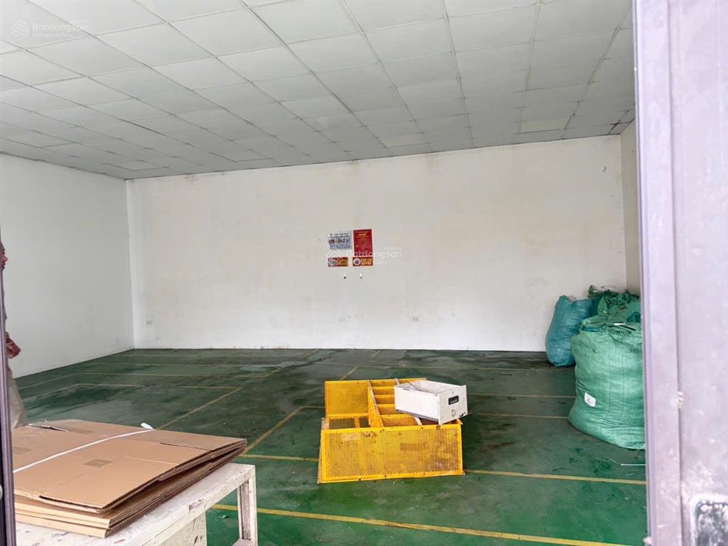 Cho thuê 300m2 kho tại nguỵ như kon tum  thanh xuân  kho đẹp, hiếm, sân rộng   0396 835 ***