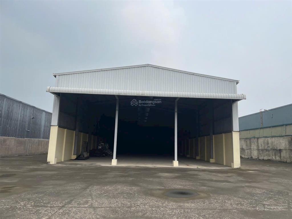 Cho thuê 300m2 kho tại nguỵ như kon tum  thanh xuân  kho đẹp, hiếm, sân rộng   0396 835 ***