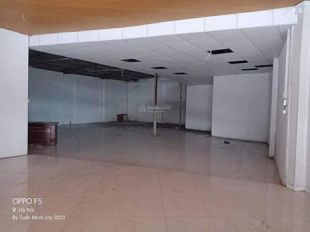 Cho thuê nhà mặt phố phạm văn đồng  từ liêm  270m2  mt 17m  alo 0396 835 ***