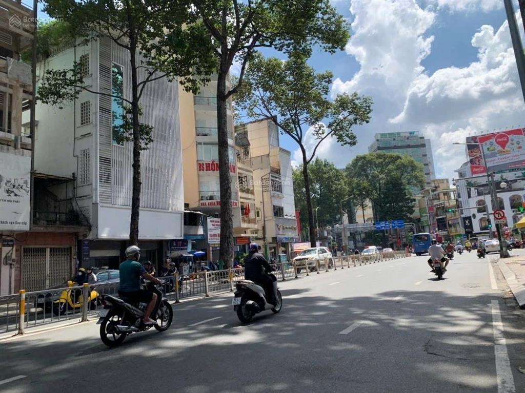 Bán toà nhà mặt tiền đẹp bậc nhất trần hưng đạo10 tầnghầm full11,5x31mdòng tiền tốtgiá250 tỷ!