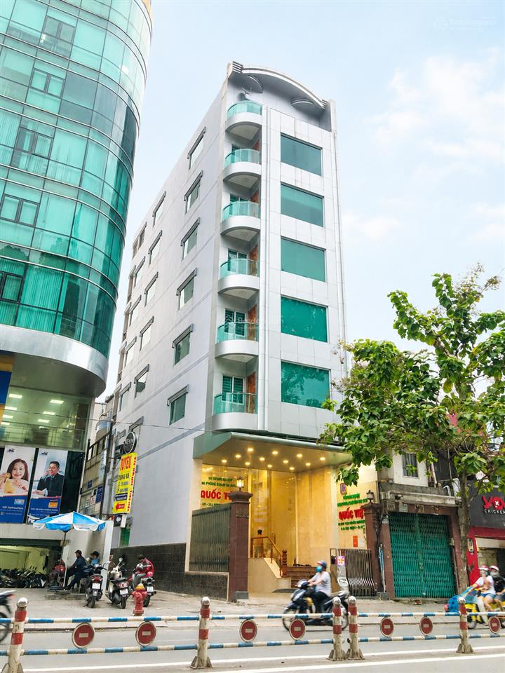 Ngộp bank cần bán tòa nhà 1 hầm 8 tầng1600 m2 sàndoanh thu khủngcăn góc giá chỉ 90 tỷkhu vip!