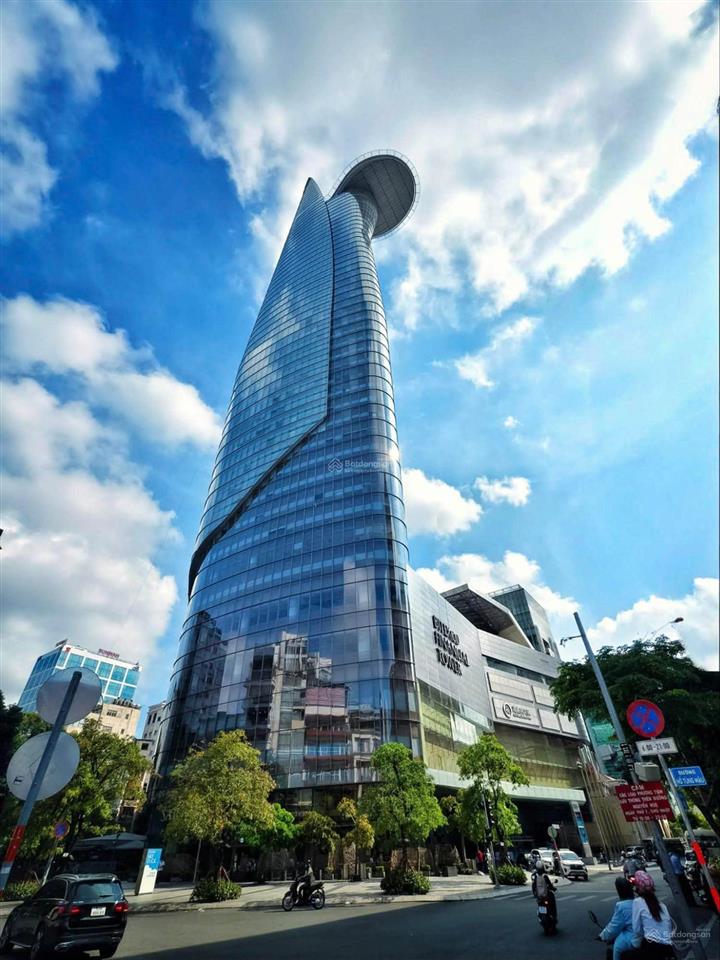 Hot! chuyển nhượng kín tòa nhà 11 tầng hiện đại  mặt tiền hồ tùng mậu ngang 17m dài 20m, 330m đất!