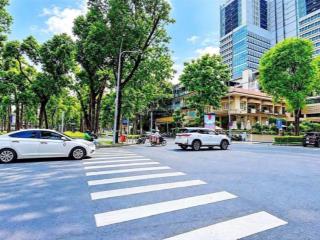 Cho thuê 107 pasteur, p. sài gòn  885,8m2 đất  3.181m2 sàn, ngang 22m  750tr/th  dinh độc lập
