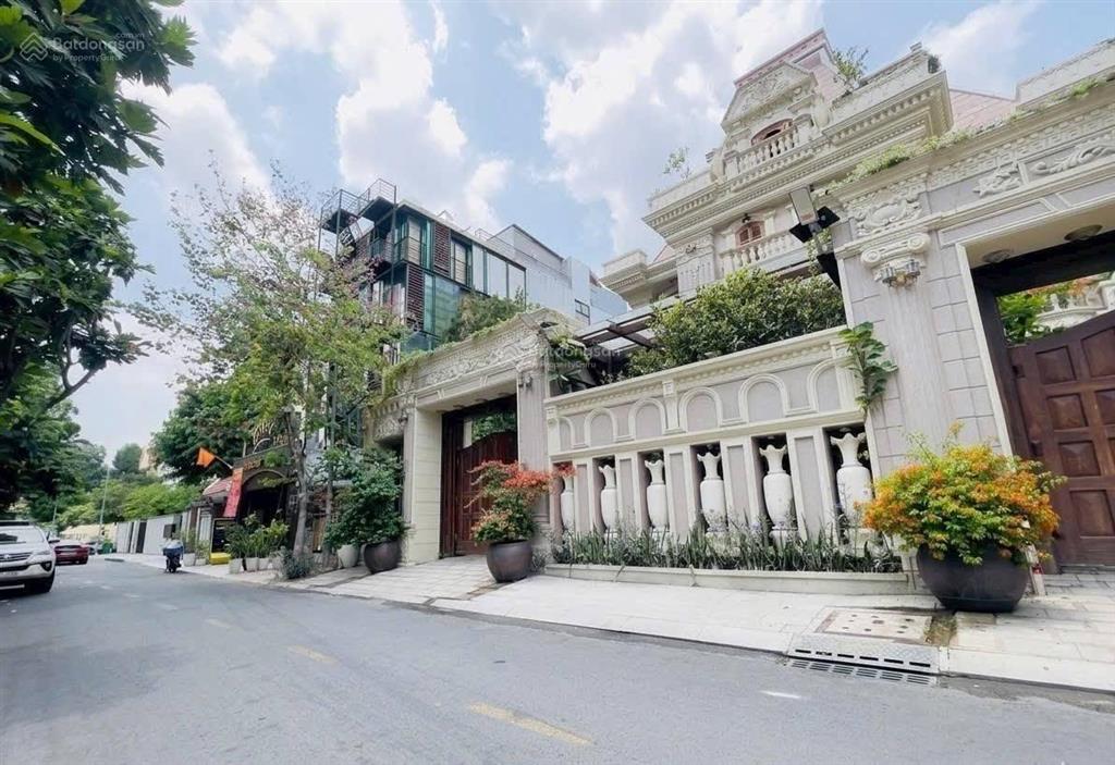 Duy nhất! số 10 lê ngô cát, quận 3 20m dài 32m 630m2 đất3 tầng khu của giới siêu giàu quá vip!