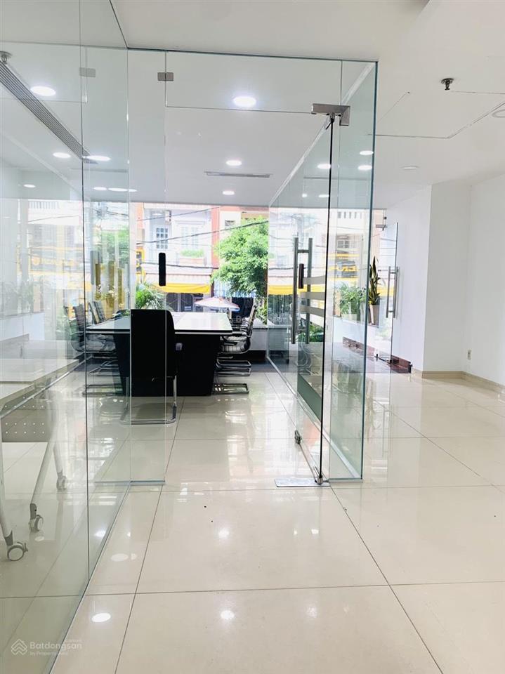 Vp 40m2, 18a nguyễn thị minh khai, phường đa kao, quận 1  giá 16 triệu/tháng