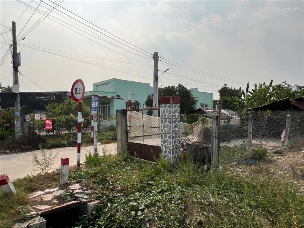 Bán đất nền hiệp tân, hoà thành 3 mặt tiền 294m2 có 200m2 thổ cư