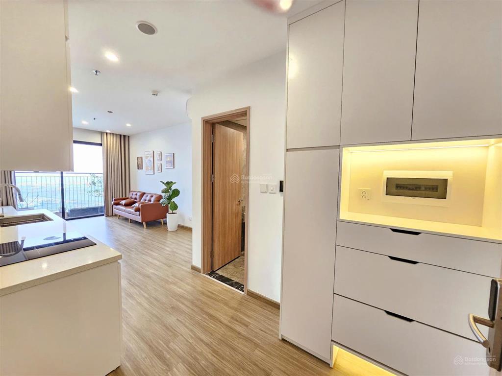 Chủ gửi bán căn 2pn 2wc pavilion, full đồ, view hồ, giá tham khảo tốt trong khu vực