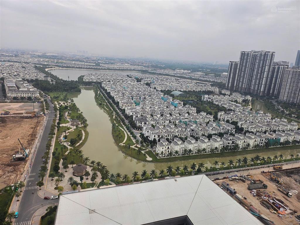 Chủ gửi bán căn 2pn 2wc pavilion, full đồ, view hồ, giá tham khảo tốt trong khu vực