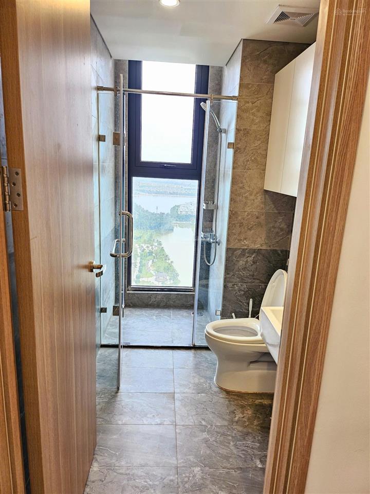 Chủ gửi bán căn 2pn 2wc pavilion, full đồ, view hồ, giá tham khảo tốt trong khu vực
