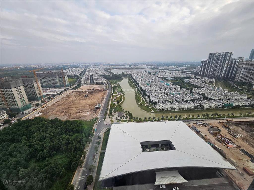 Chủ gửi bán căn 2pn 2wc pavilion, full đồ, view hồ, giá tham khảo tốt trong khu vực