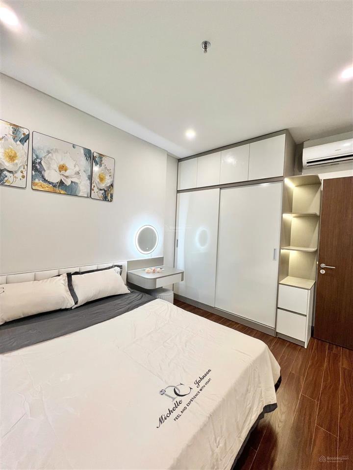 Chính chủ cần gửi bán căn hộ 1n + 47.2m2 full nội thất mới hoàn thiện 100% chỉ việc xách vali đến ở