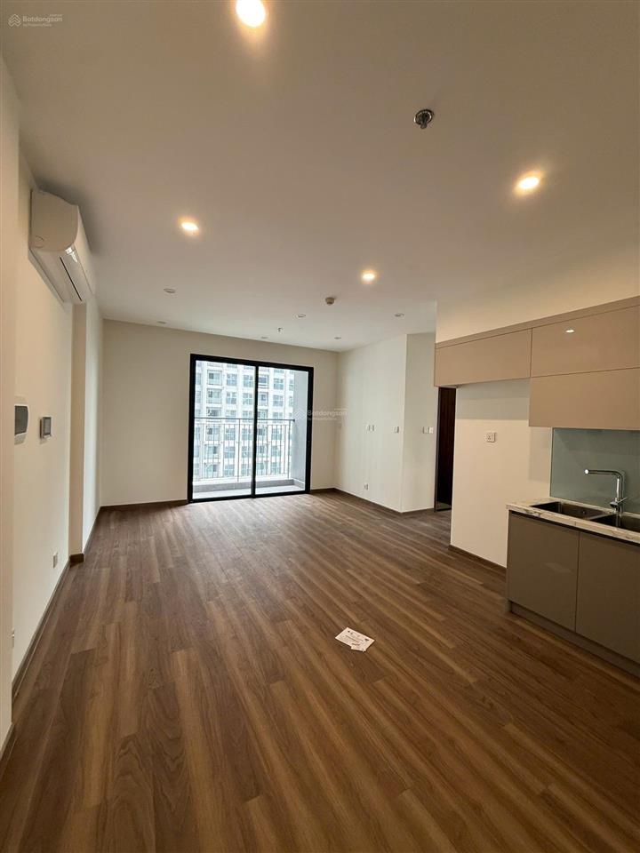 Chính chủ gửi bán căn hộ 2n2wc góc 63m2 tòa zurich 3 mới nhất