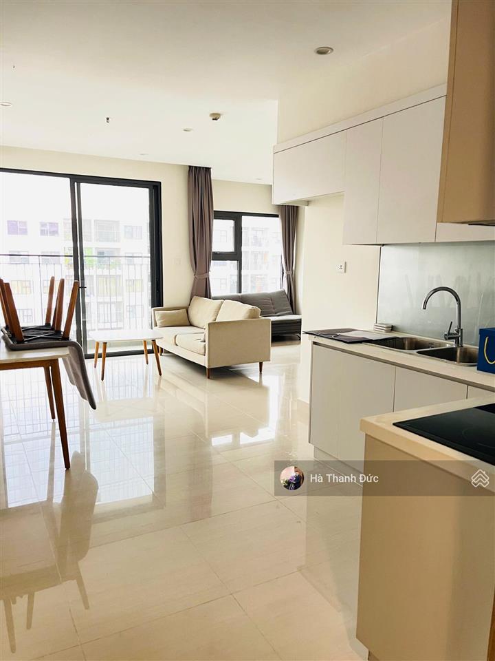 Chính chủ gửi bán căn góc 2pn 2wc 63m2 tòa s2.17, giá chỉ 3,7 tỷ