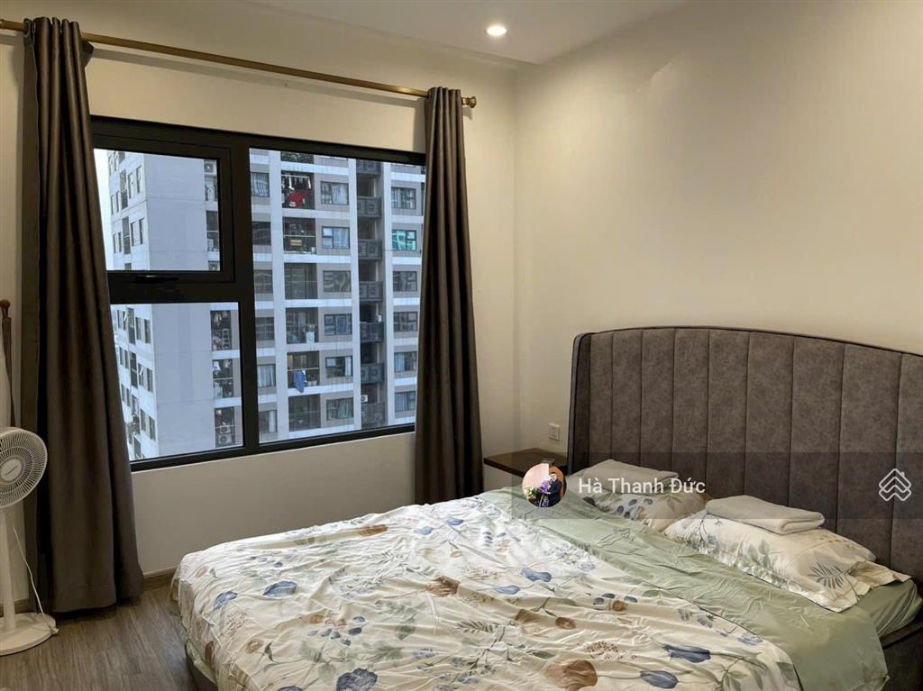 Chính chủ gửi bán căn 2n1wc view sông. full nội thất. giá cực tốt tại vinhomes ocean park 1