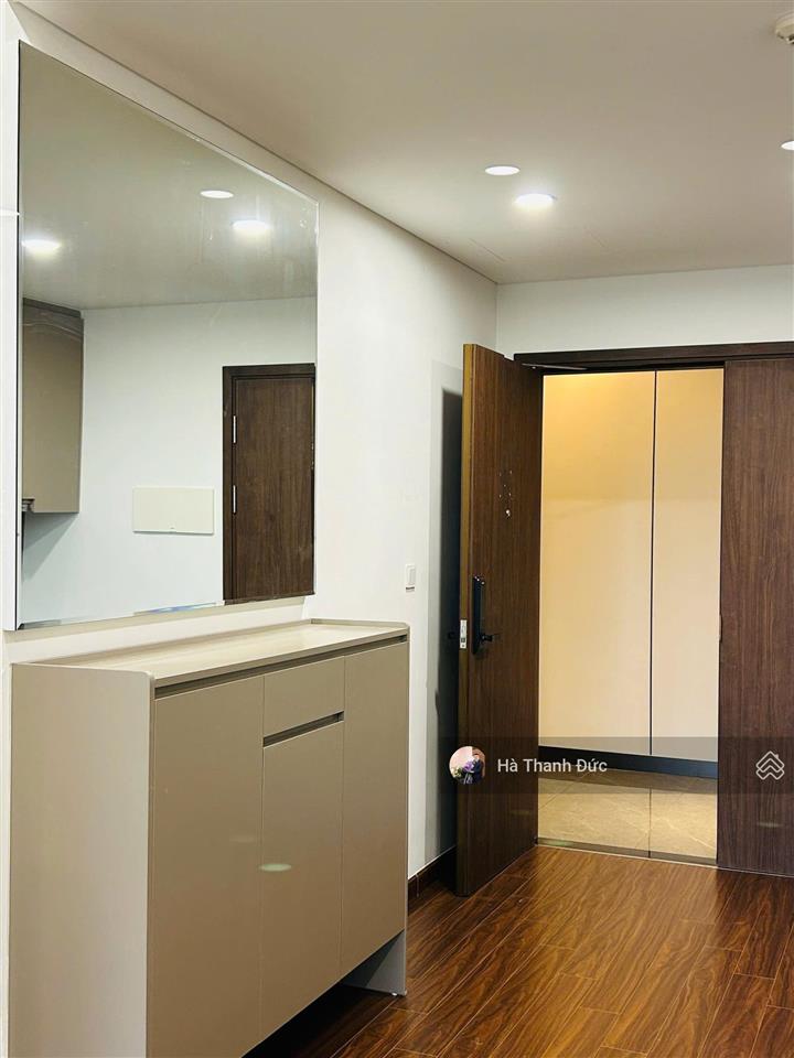 Chính chủ bán căn 2n2wc 63m2 masteri waterfront giá cực tốt