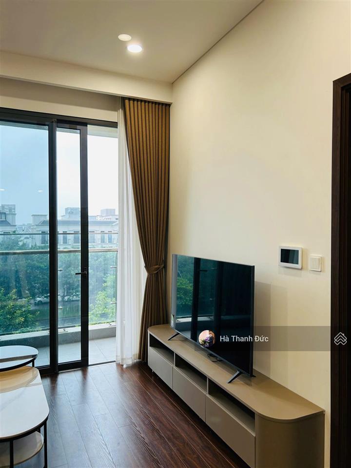Chính chủ bán căn 2n2wc 63m2 masteri waterfront giá cực tốt