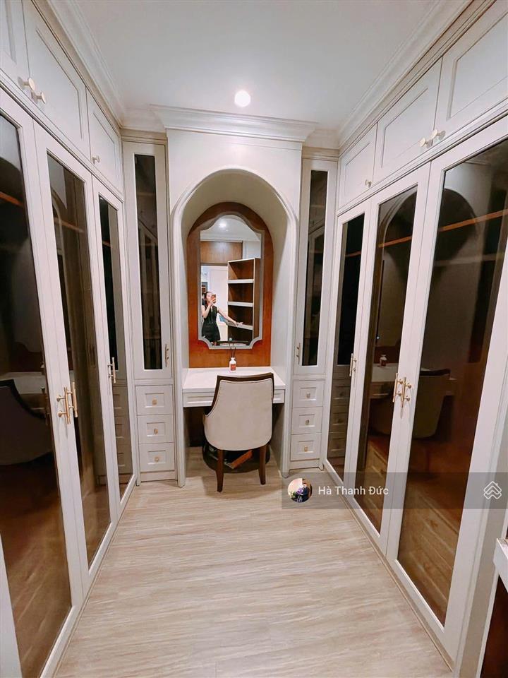 Bán nhanh trong tuần căn 3n2wc 98m view bể bơi giá tốt