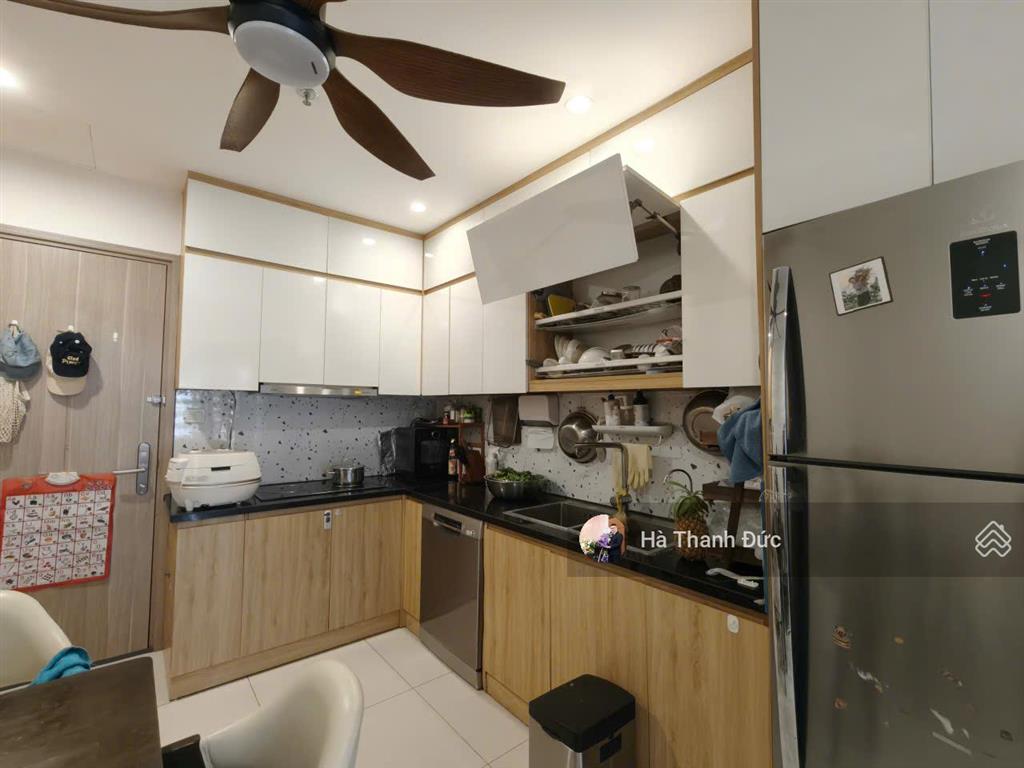 Chính chủ bán căn 3pn 76,4m full nội thất giá chỉ 3,7 tỷ thu về