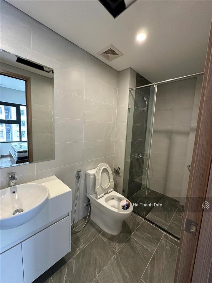 Chính chủ gửi bán căn hộ 2pn + 2wc góc tòa s1 giá tốt thị trường